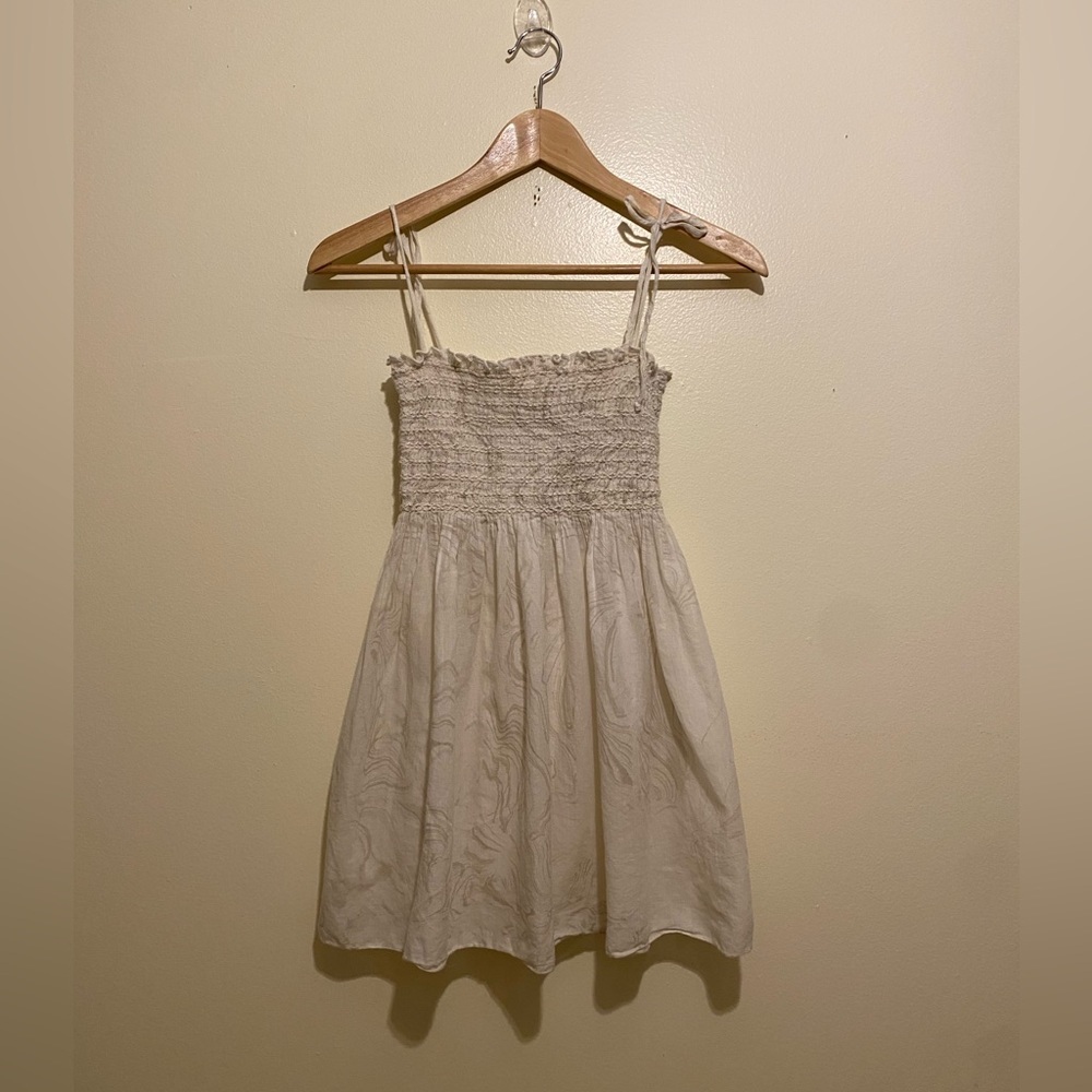 HARD TAIL Cream Smocked Strap top . Size Xs